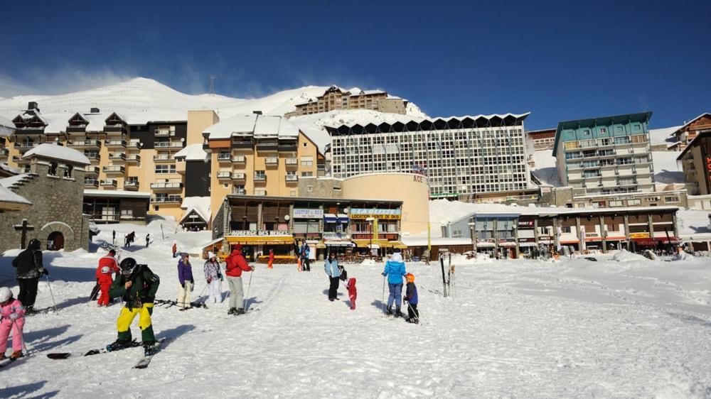 Studio Sur Les Pistes Bagnères-de-Bigorre Buitenkant foto